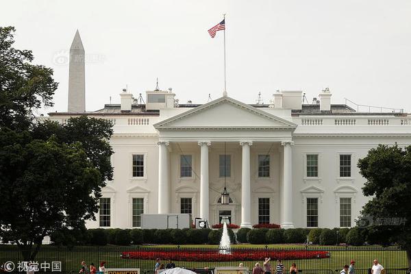 A local bookstore offered a discount for students with a valid ID