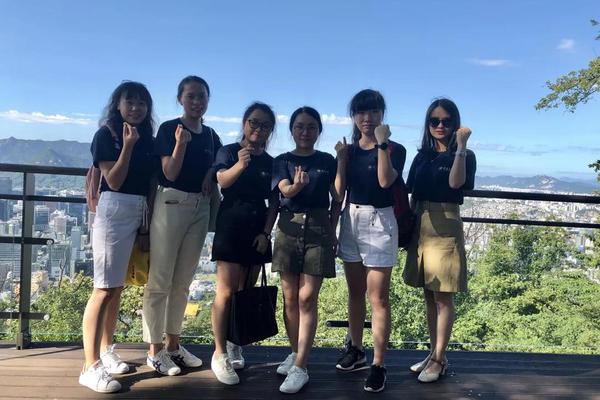 A major airline updated its in flight entertainment system with more movie options