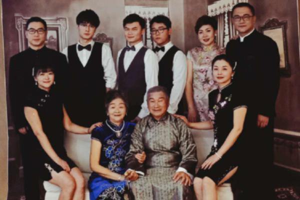 A small business owner started selling handmade jewelry at craft fairs