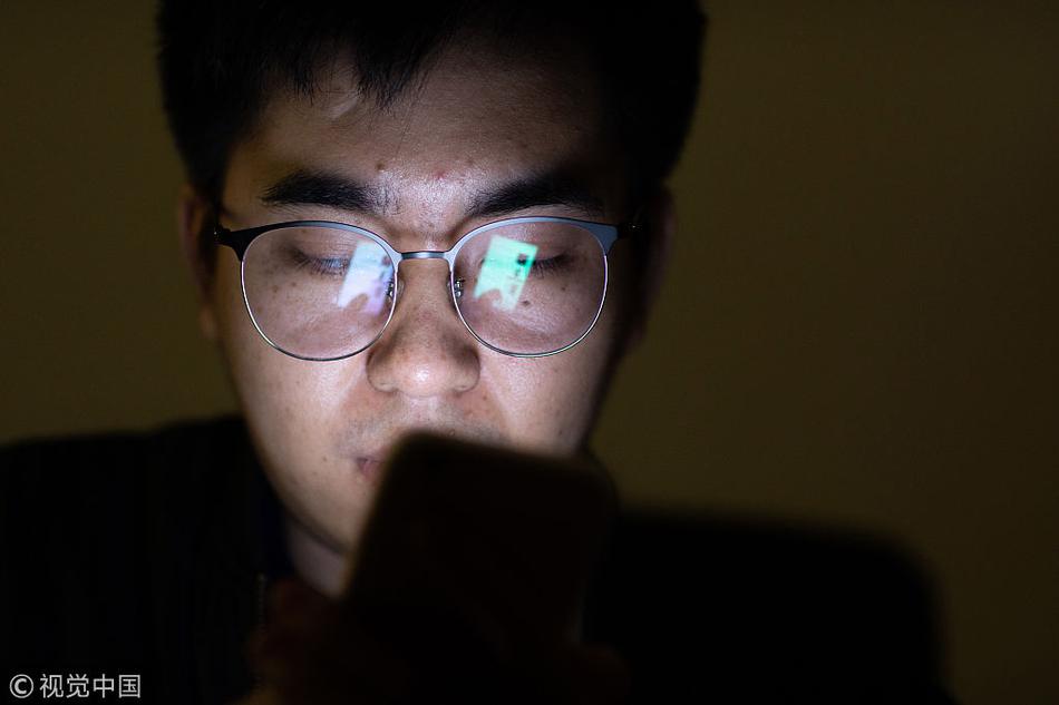 A severe thunderstorm with hail damaged hundreds of cars and rooftops in a suburban area