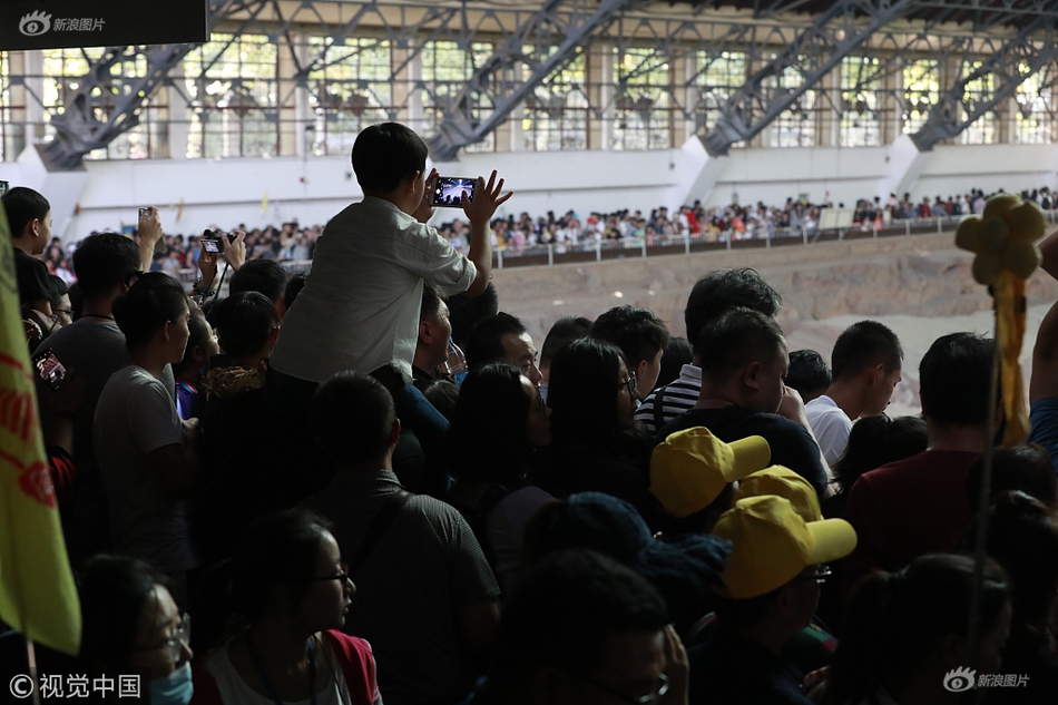 Doctors successfully performed a rare surgery to treat a patient with a heart condition