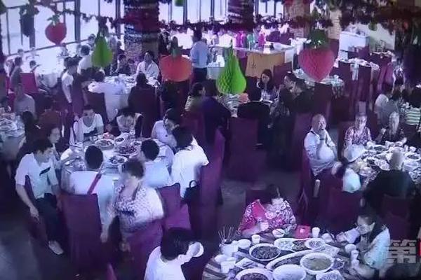 A charity organization provided 2,000 backpacks filled with school supplies to low-income children