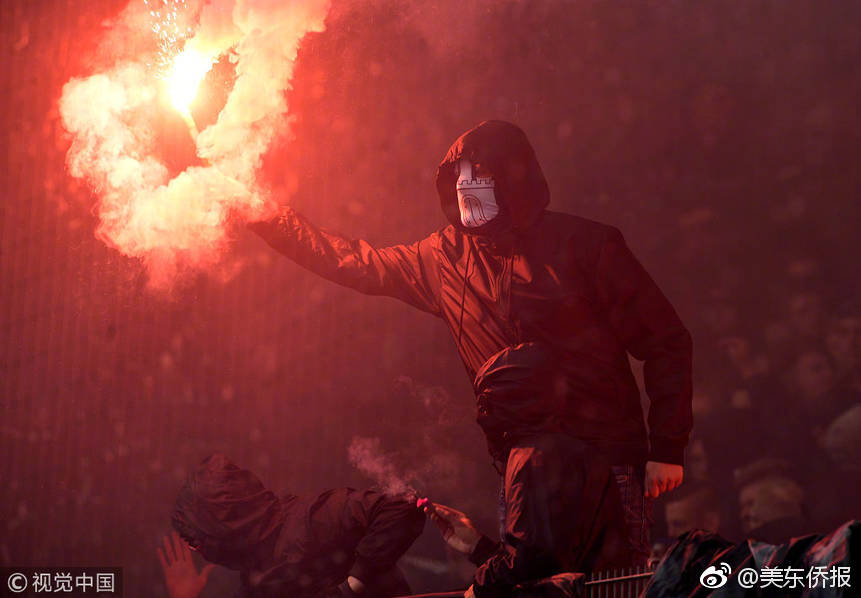 Engineers built a new bridge that can withstand earthquakes and heavy flooding