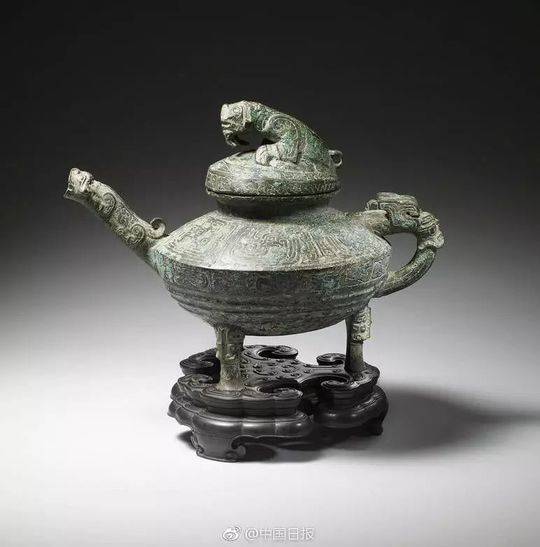 Bloggers attend digital marketing conference to learn about new social media tools